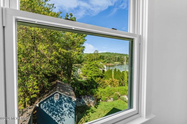 475 Locust Point Road, Rumson, NJ 07760
