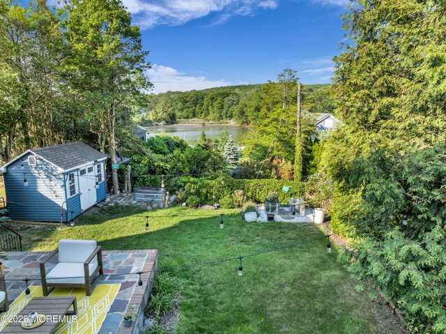 475 Locust Point Road, Rumson, NJ 07760