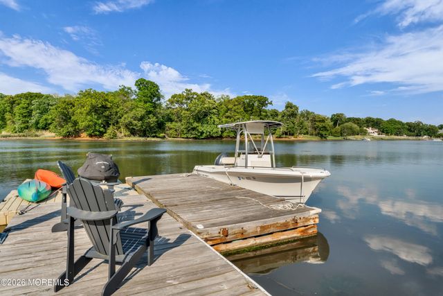 475 Locust Point Road, Rumson, NJ 07760