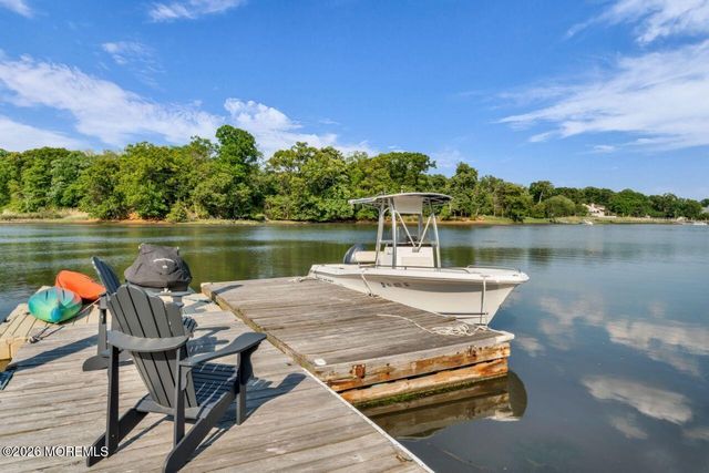 475 Locust Point Road, Rumson, NJ 07760