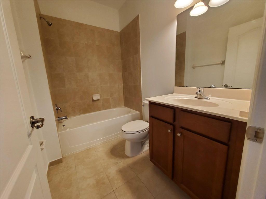 Image 10 of property listing at 9627 Watercrest Isle, Parkland, FL 33076