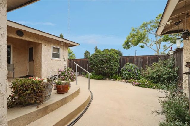6544 E Willow, Long Beach, CA 90815