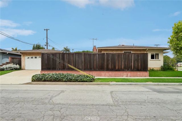 6544 E Willow, Long Beach, CA 90815