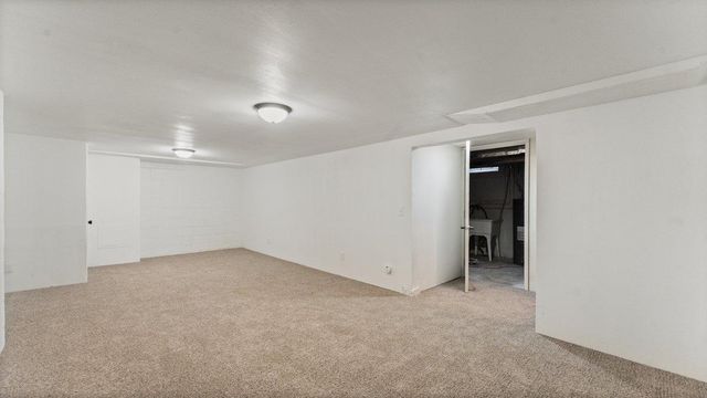 545 4th Avenue SW, Hutchinson, MN 55350