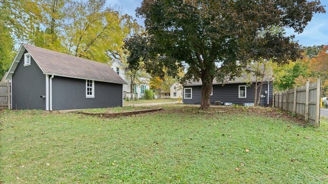 545 4th Avenue SW, Hutchinson, MN 55350