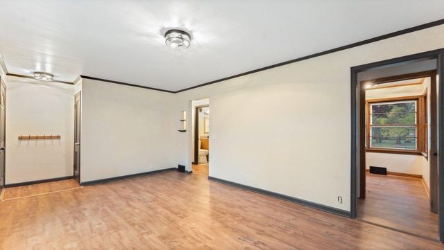 545 4th Avenue SW, Hutchinson, MN 55350