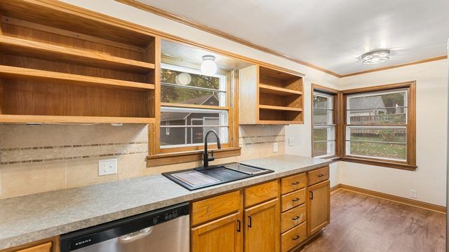 545 4th Avenue SW, Hutchinson, MN 55350