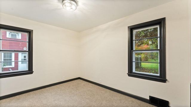 545 4th Avenue SW, Hutchinson, MN 55350