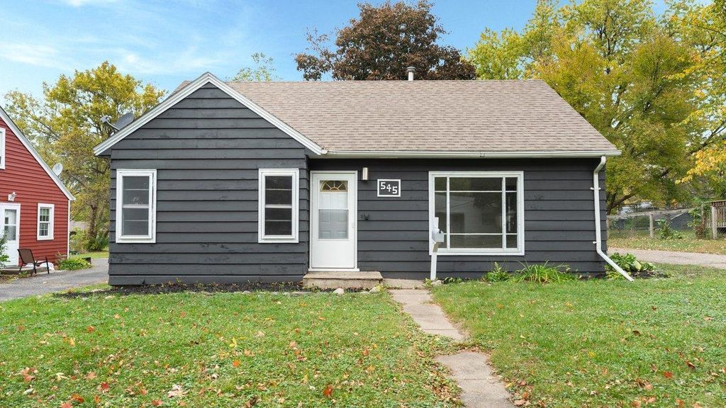 545 4th Avenue SW, Hutchinson, MN 55350