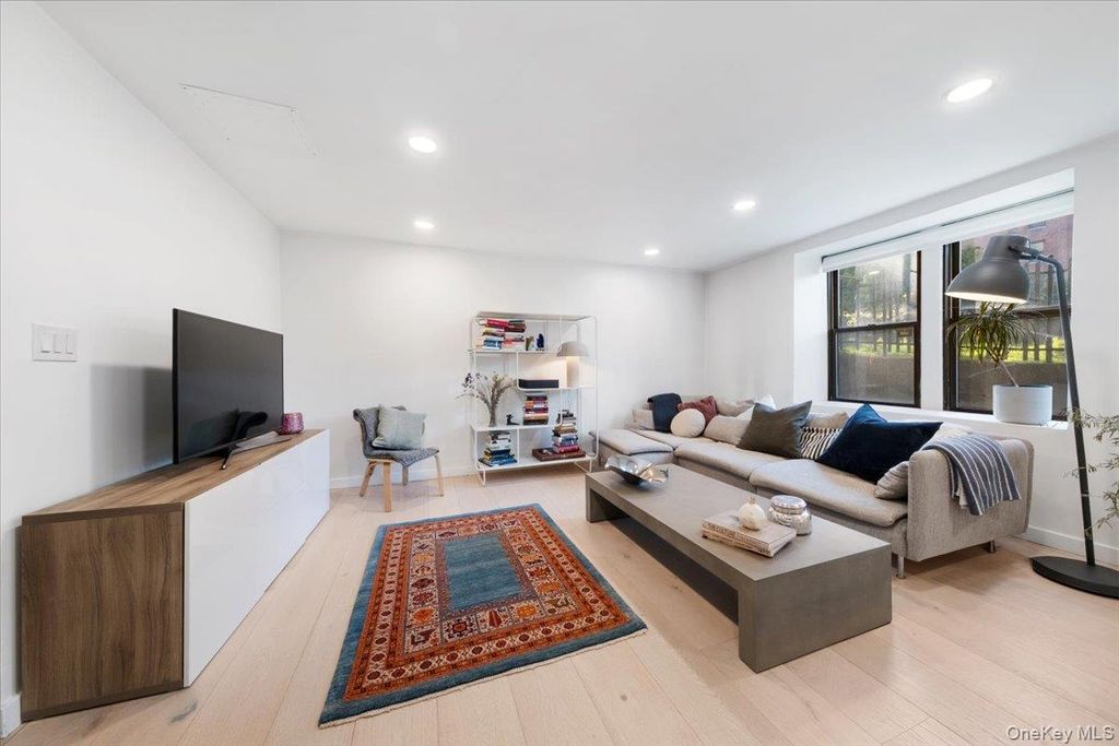 30 Windsor Terrace AA1, White Plains, NY 10601 — photo 2