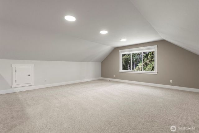 9509 186th Court NE, Redmond, WA 98052