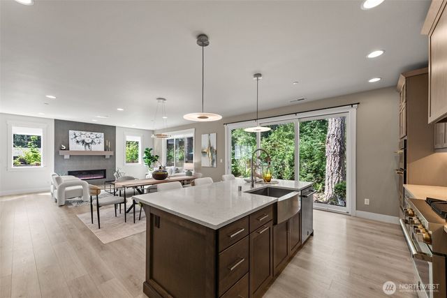 9509 186th Court NE, Redmond, WA 98052