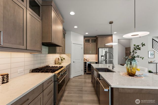 9509 186th Court NE, Redmond, WA 98052