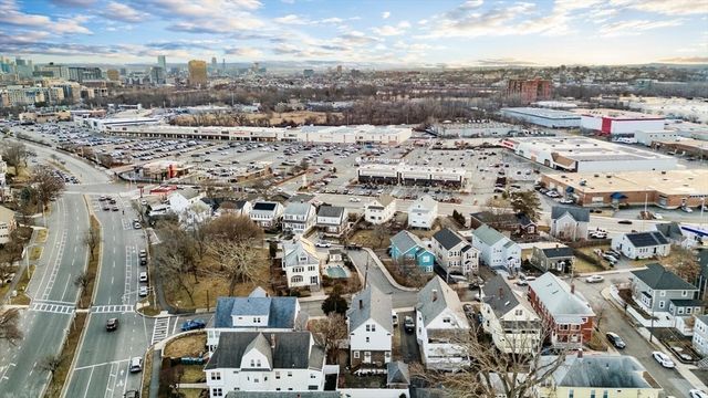 141 Fourth St, Medford, MA 02155