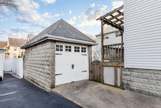 141 Fourth St, Medford, MA 02155