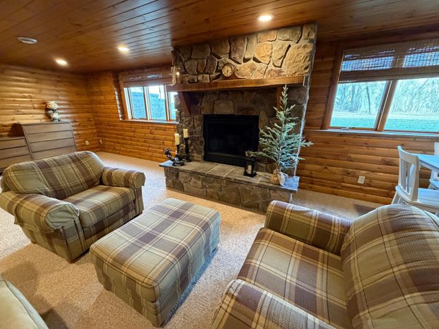 16612 670th Avenue, Alden, MN 56009