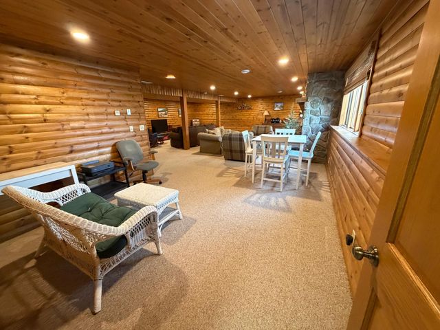 16612 670th Avenue, Alden, MN 56009