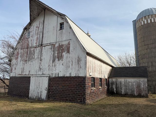 16612 670th Avenue, Alden, MN 56009