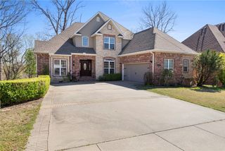 3902 NE Cadbury Avenue, Bentonville, AR 72712