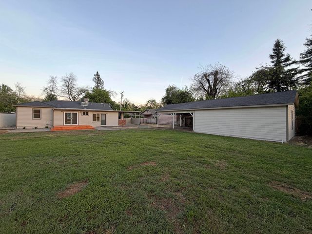 2910 Anita Street, Redding, CA 96001