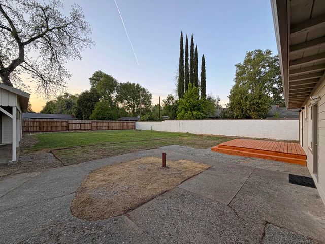 2910 Anita Street, Redding, CA 96001