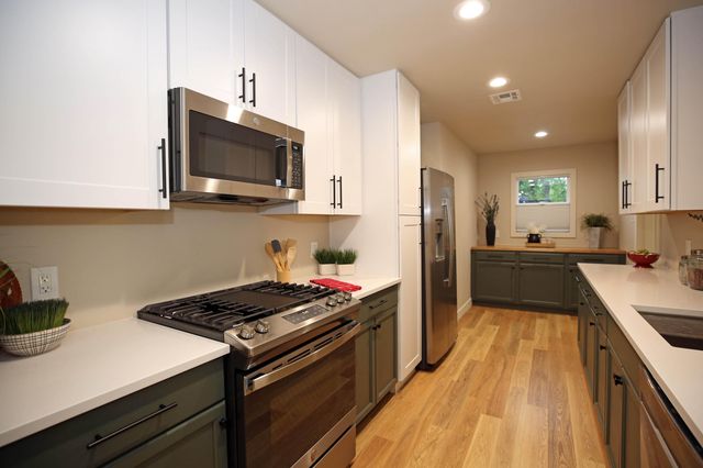 2910 Anita Street, Redding, CA 96001