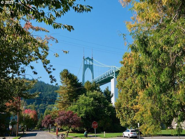 6720 N Pittsburg Ave, Portland, OR 97203