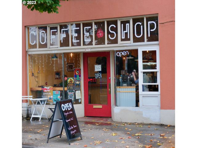 6720 N Pittsburg Ave, Portland, OR 97203