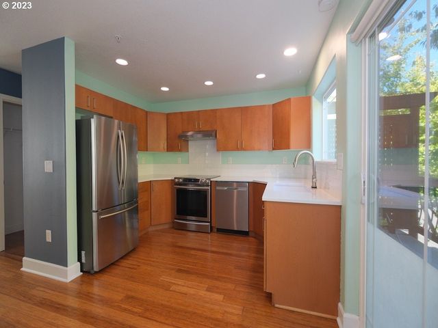 6720 N Pittsburg Ave, Portland, OR 97203