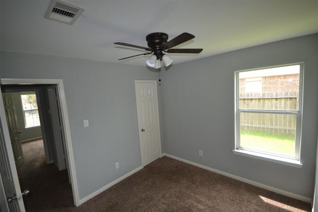 6958 Chessgate Falls Lane, Richmond, TX 77469