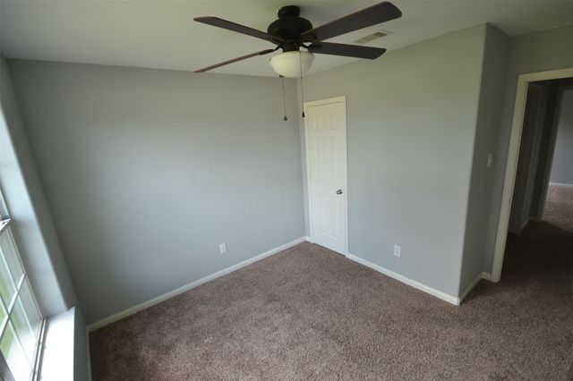6958 Chessgate Falls Lane, Richmond, TX 77469