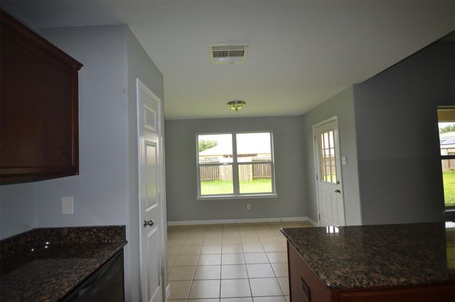 6958 Chessgate Falls Lane, Richmond, TX 77469
