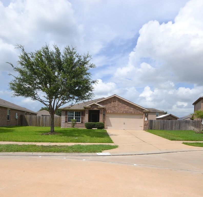 6958 Chessgate Falls Lane, Richmond, TX 77469
