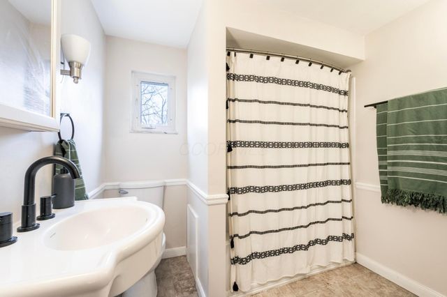 2820 Eastminster Road, Columbus, OH 43209