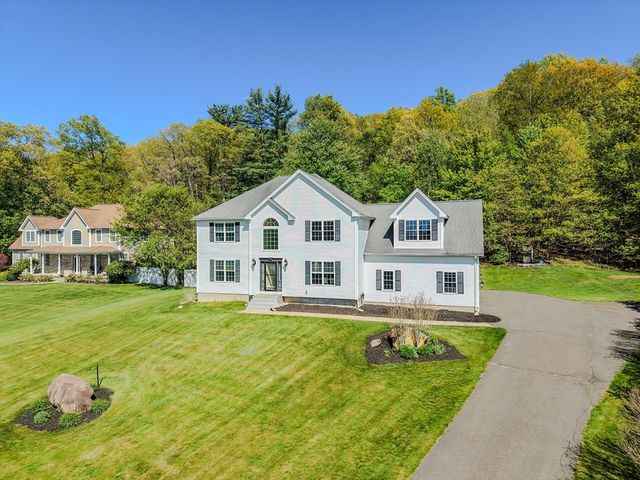 1507 E Mountain Rd, Westfield, MA 01085
