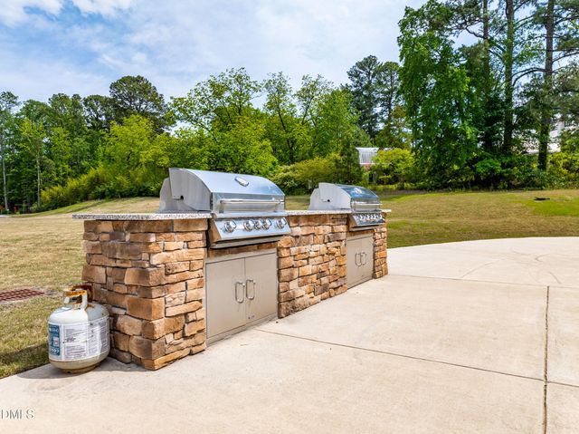 2135 Leo Drive, Apex, NC 27502