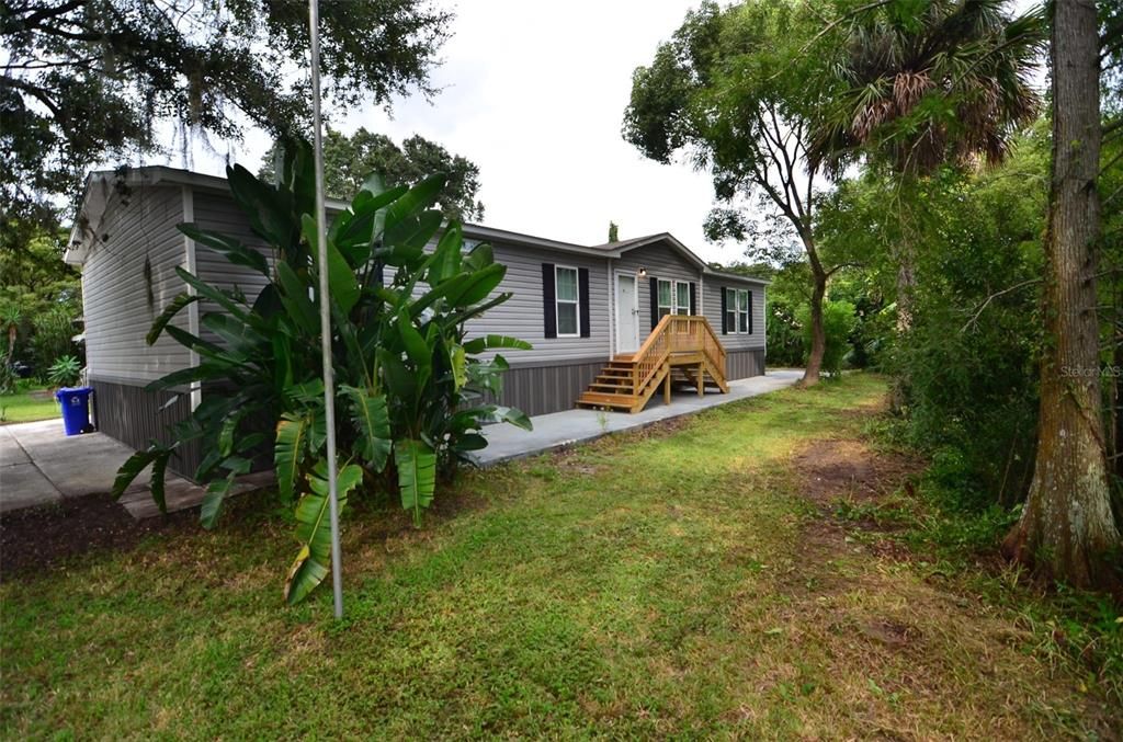 515 TWIN LAKES CIRCLE, Lakeland, FL 33815