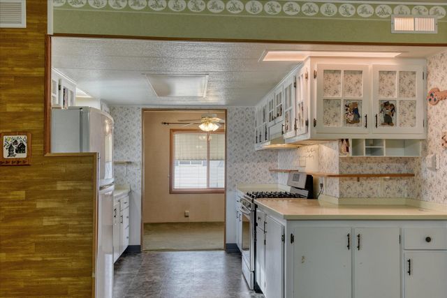18920 E Marlin Dr, Otis Orchards, WA 99027