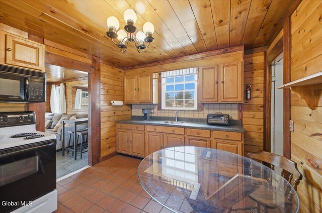 10 Prospect Street, South Glens Falls, NY 12803