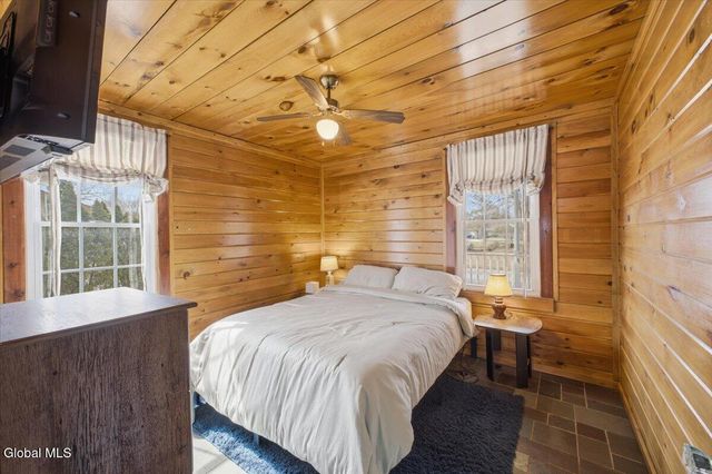 10 Prospect Street, South Glens Falls, NY 12803