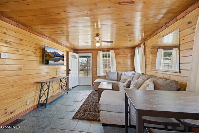 10 Prospect Street, South Glens Falls, NY 12803