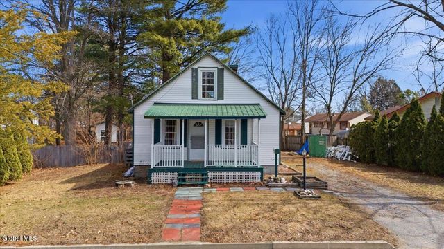 10 Prospect Street, South Glens Falls, NY 12803