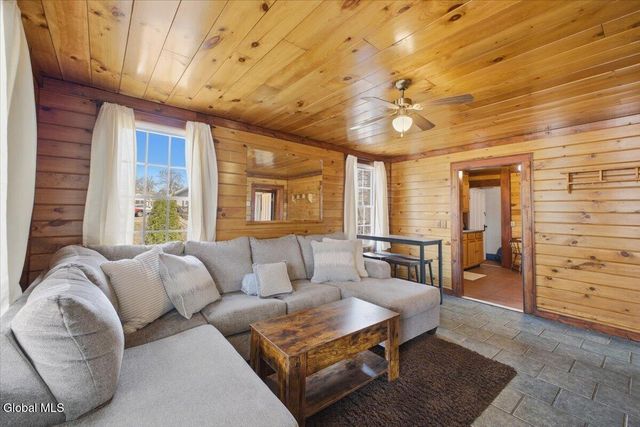 10 Prospect Street, South Glens Falls, NY 12803