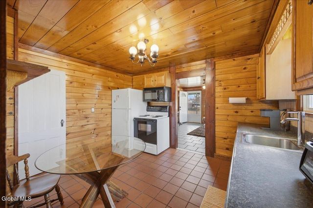 10 Prospect Street, South Glens Falls, NY 12803