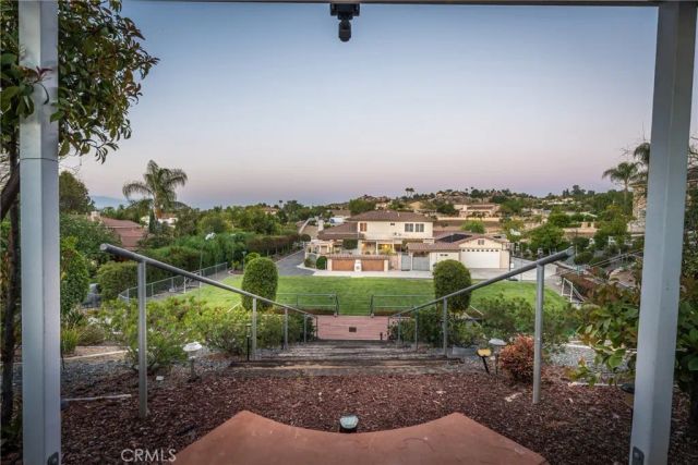18309 Hollowtree, Riverside, CA 92504