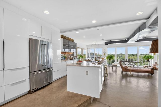 2275 S Ocean Boulevard 305n, Palm Beach, FL 33480