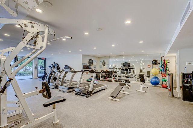 2275 S Ocean Boulevard 305n, Palm Beach, FL 33480