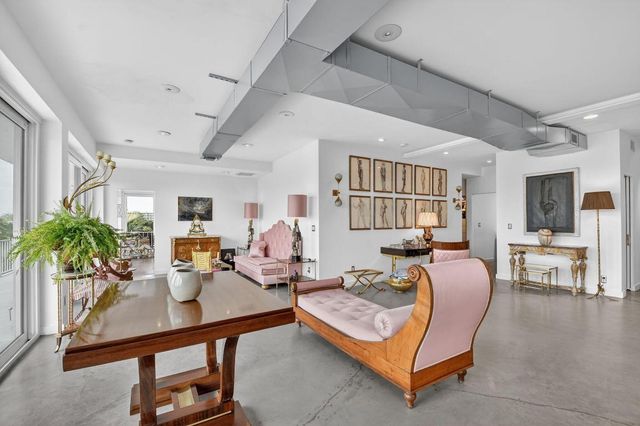 2275 S Ocean Boulevard 305n, Palm Beach, FL 33480