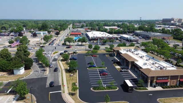 2410 W Jefferson Street 102, Joliet, IL 60435