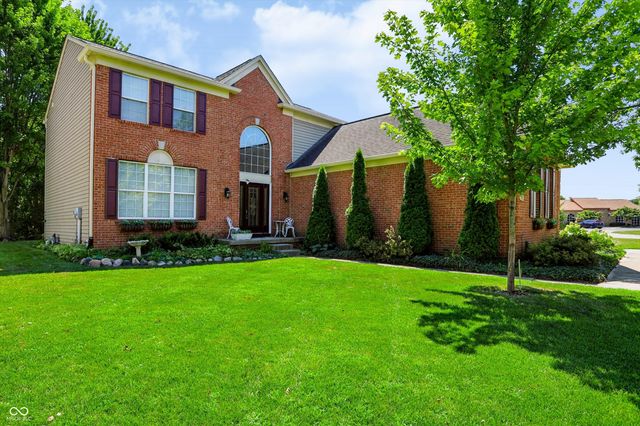 7761 Prairie View Drive, Indianapolis, IN 46256